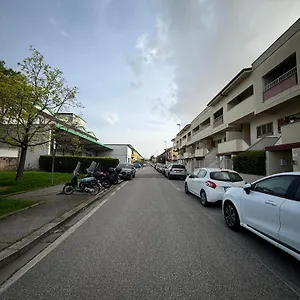 https://vespucci-rooms-apartament-eliana-self-check-in.it-tuscanyhotel.com